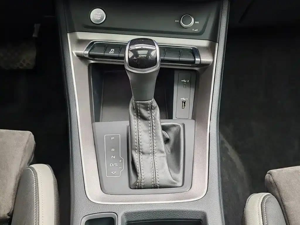 Audi Q3 2020 35 TFSI Fashion Dynamic Edition — миниатюра 13