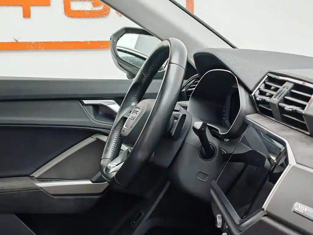 Audi Q3 2020 35 TFSI Fashion Dynamic Edition — миниатюра 22