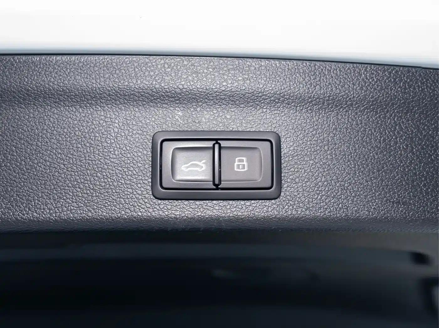 Audi Q3 2023 35 TFSI Fashion Dynamic (1.4T) — миниатюра 4