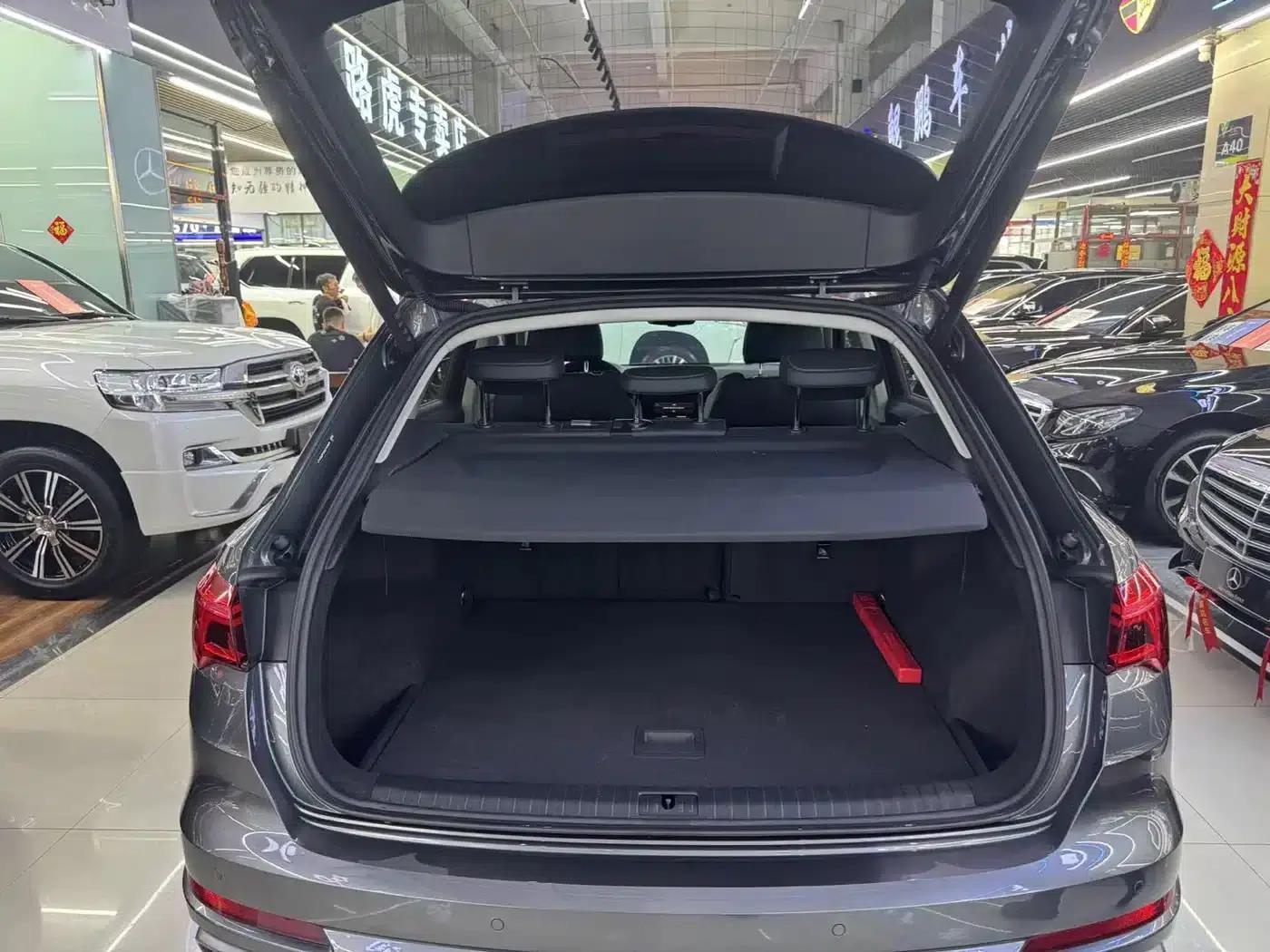 Audi Q3 2022 35 TFSI Fashion Dynamic Edition — миниатюра 14