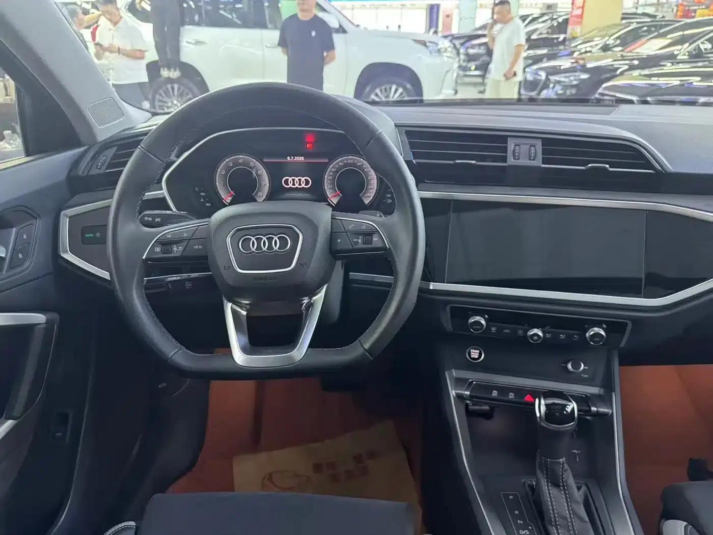 Audi Q3 2022 35 TFSI Fashion Dynamic Edition — миниатюра 10
