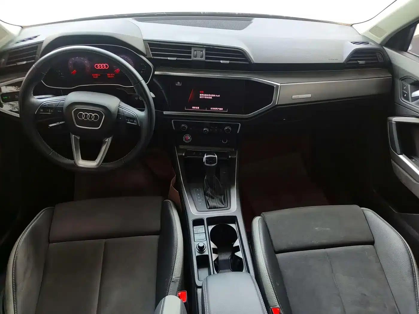 Audi Q3 2023 35 TFSI Progressive Dynamic (1.4T) — миниатюра 11