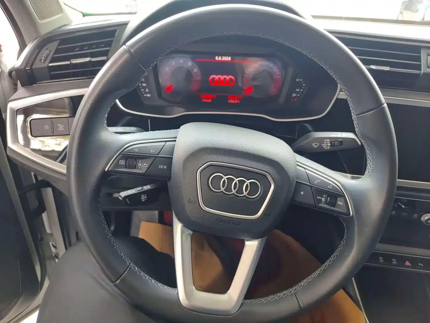 Audi Q3 2023 35 TFSI Progressive Dynamic (1.4T) — миниатюра 6