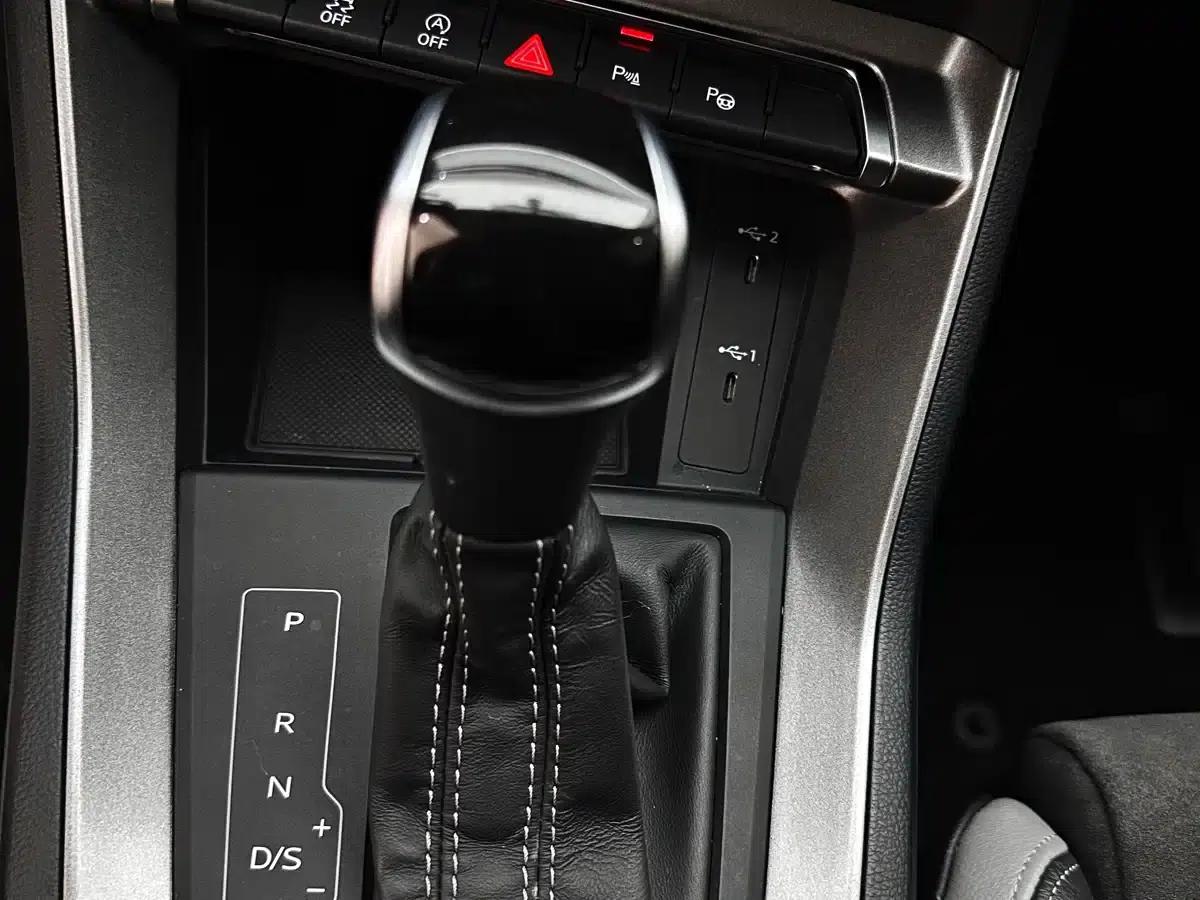 Audi Q3 2022 35 TFSI Fashion Dynamic Edition — миниатюра 23