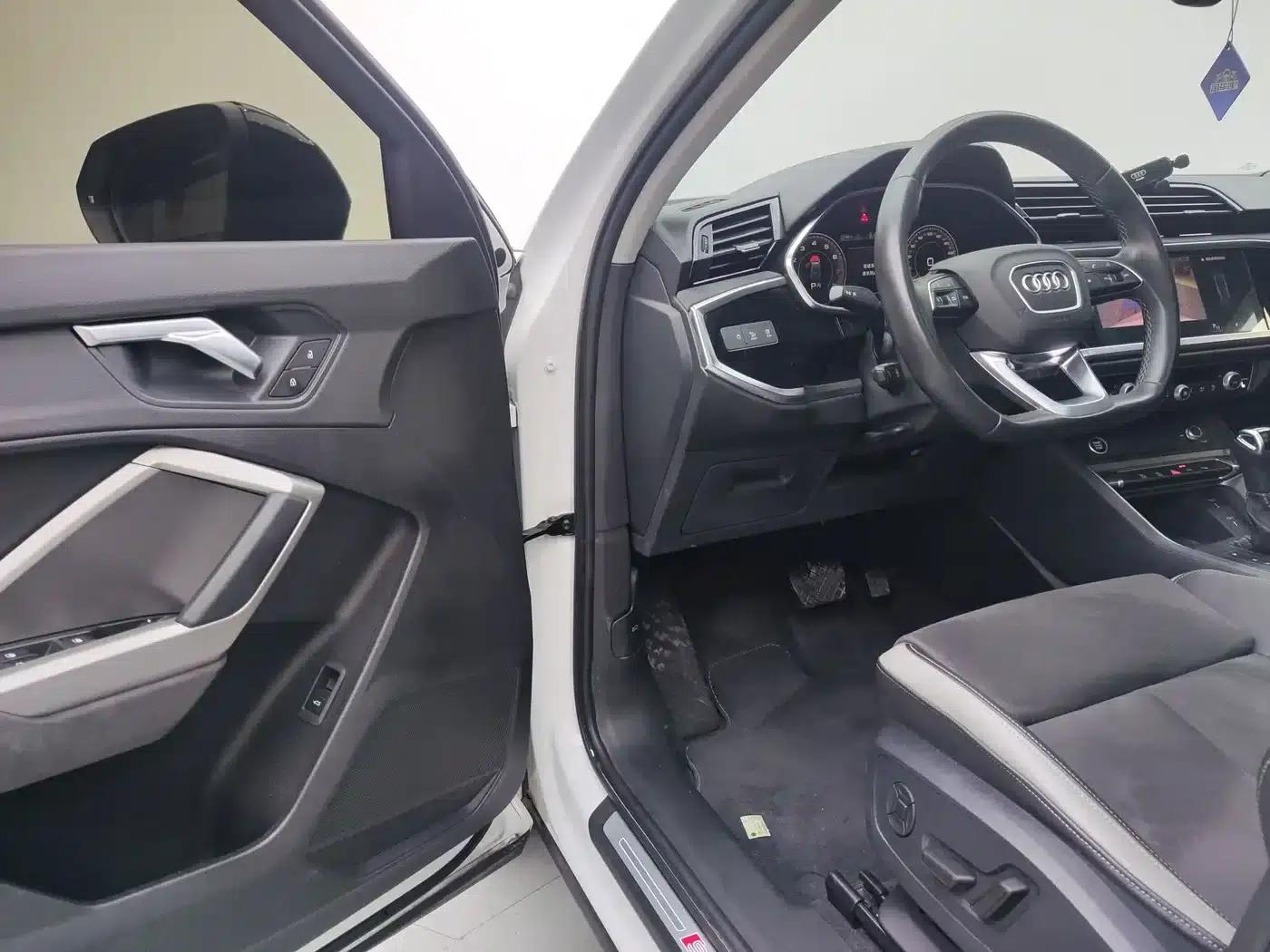 Audi Q3 2022 35 TFSI Fashion Dynamic Edition — миниатюра 7