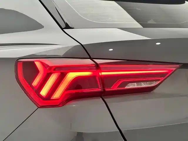 Audi Q3 2021 35 TFSI Fashion Dynamic Edition — миниатюра 20