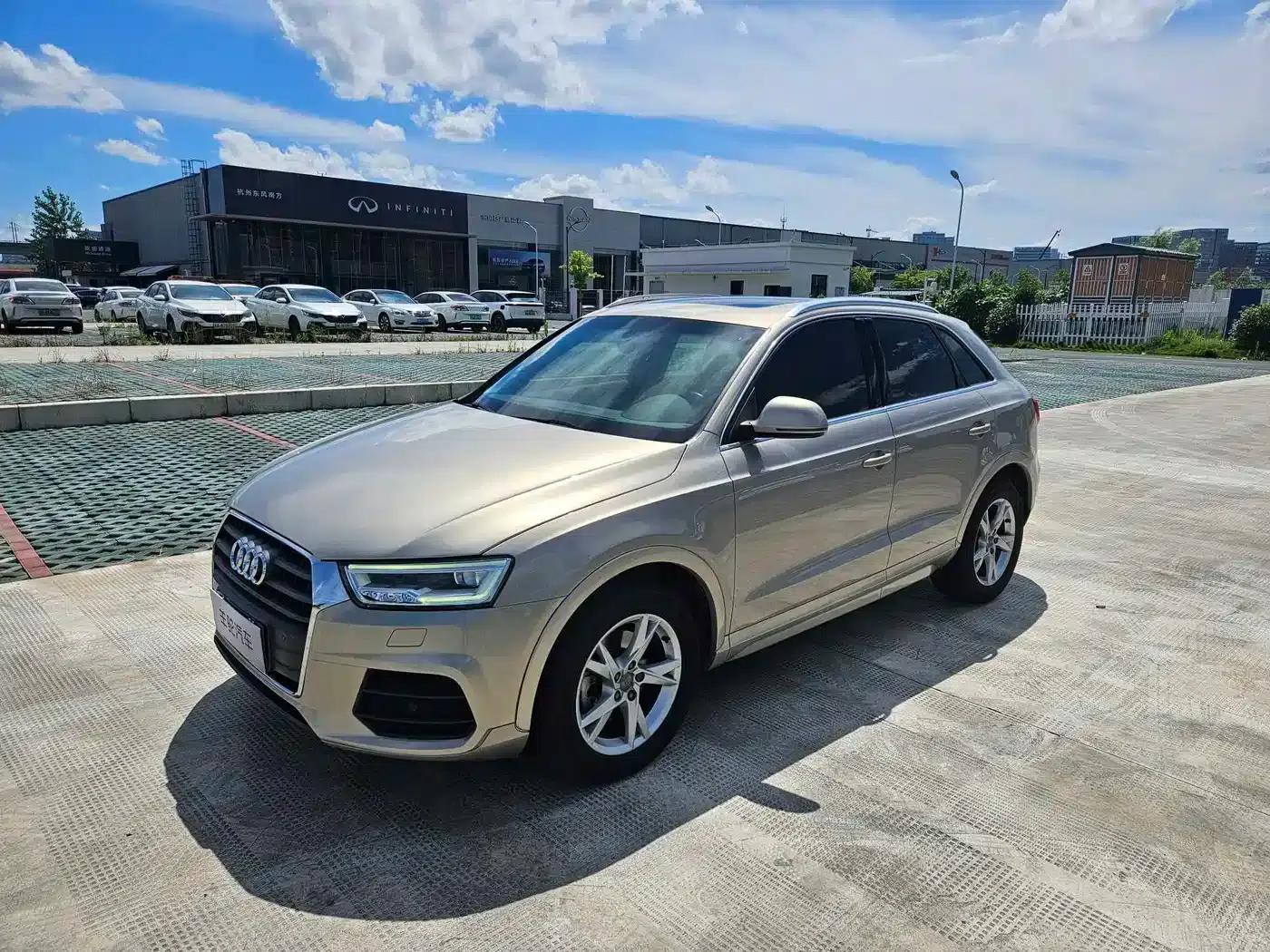Audi Q3 2018 30th Anniversary Edition 30 TFSI Fashion Model — миниатюра 1