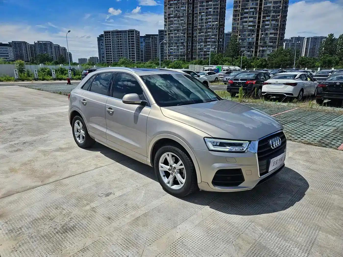 Audi Q3 2018 30th Anniversary Edition 30 TFSI Fashion Model — миниатюра 4