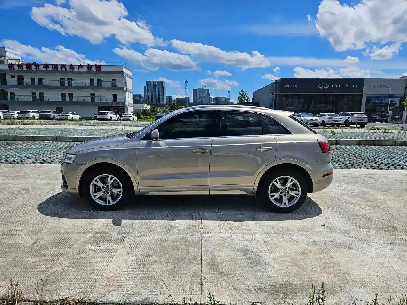 Audi Q3 2018 30th Anniversary Edition 30 TFSI Fashion Model — миниатюра 6