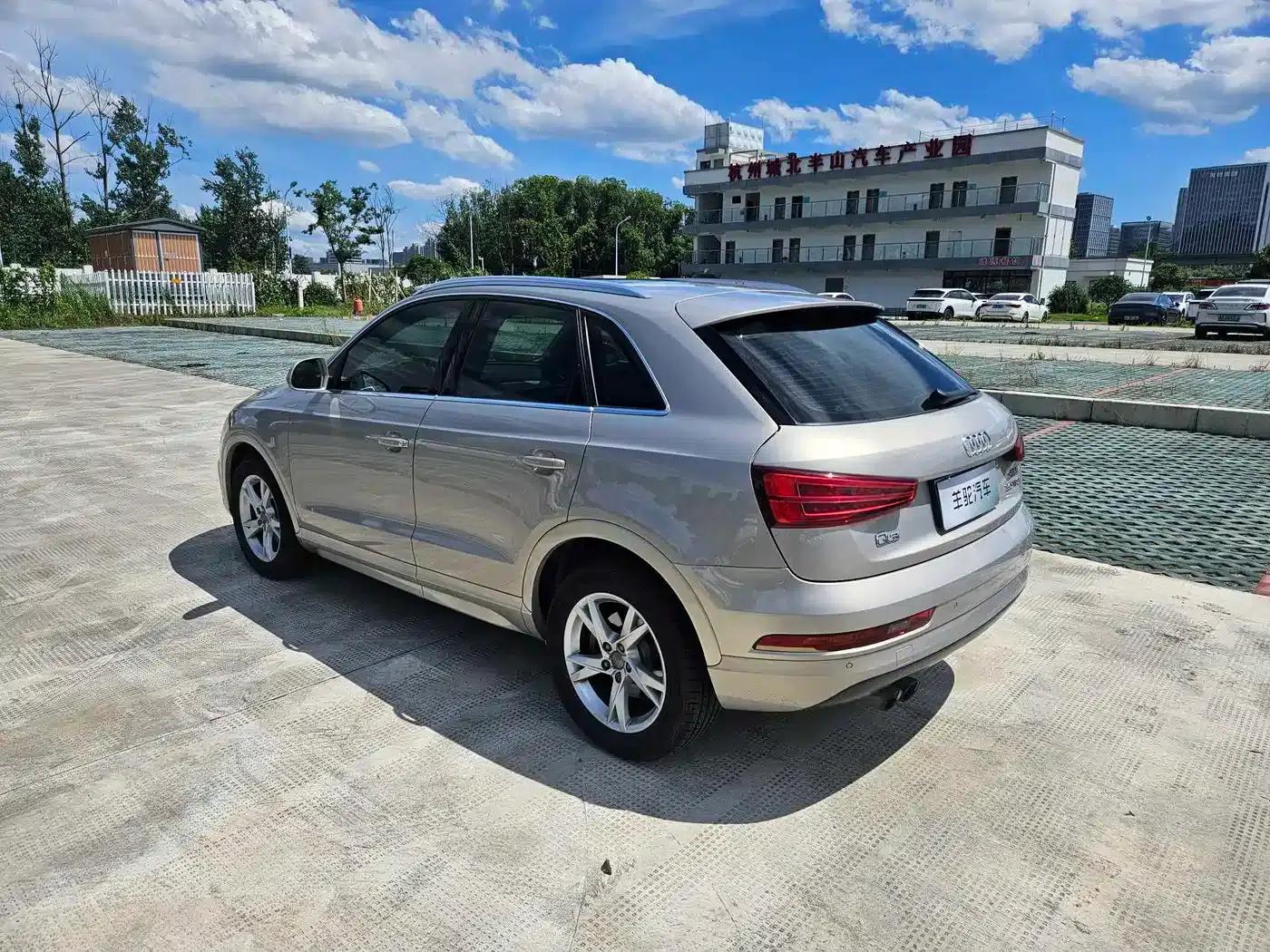 Audi Q3 2018 30th Anniversary Edition 30 TFSI Fashion Model — миниатюра 7