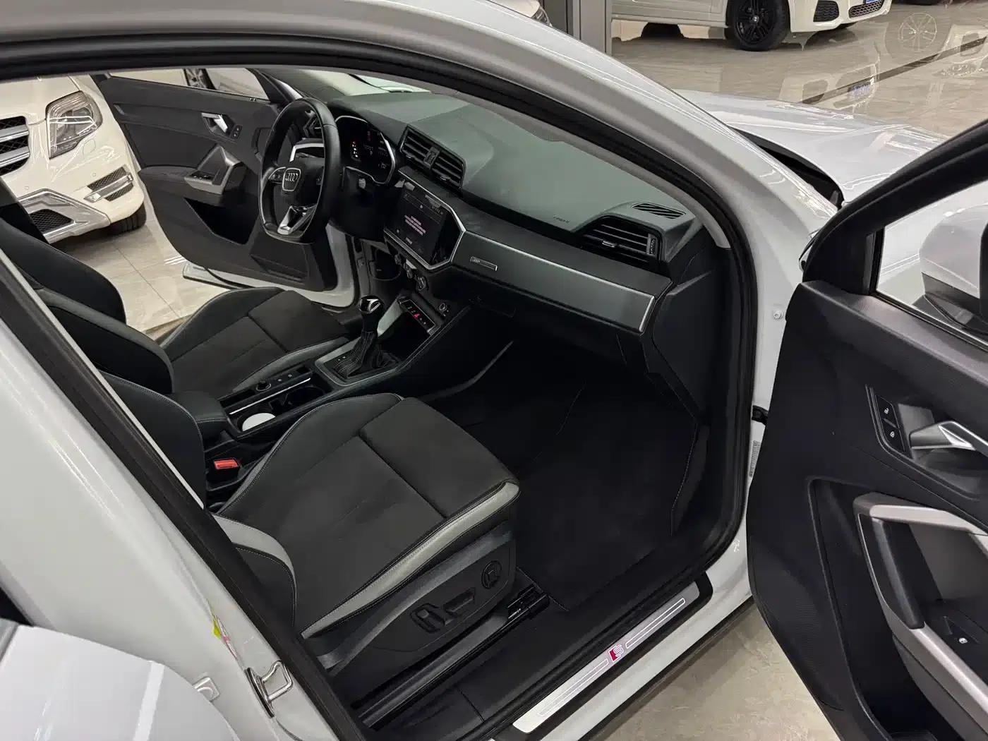 Audi Q3 2022 35 TFSI Fashion Dynamic Edition — миниатюра 16