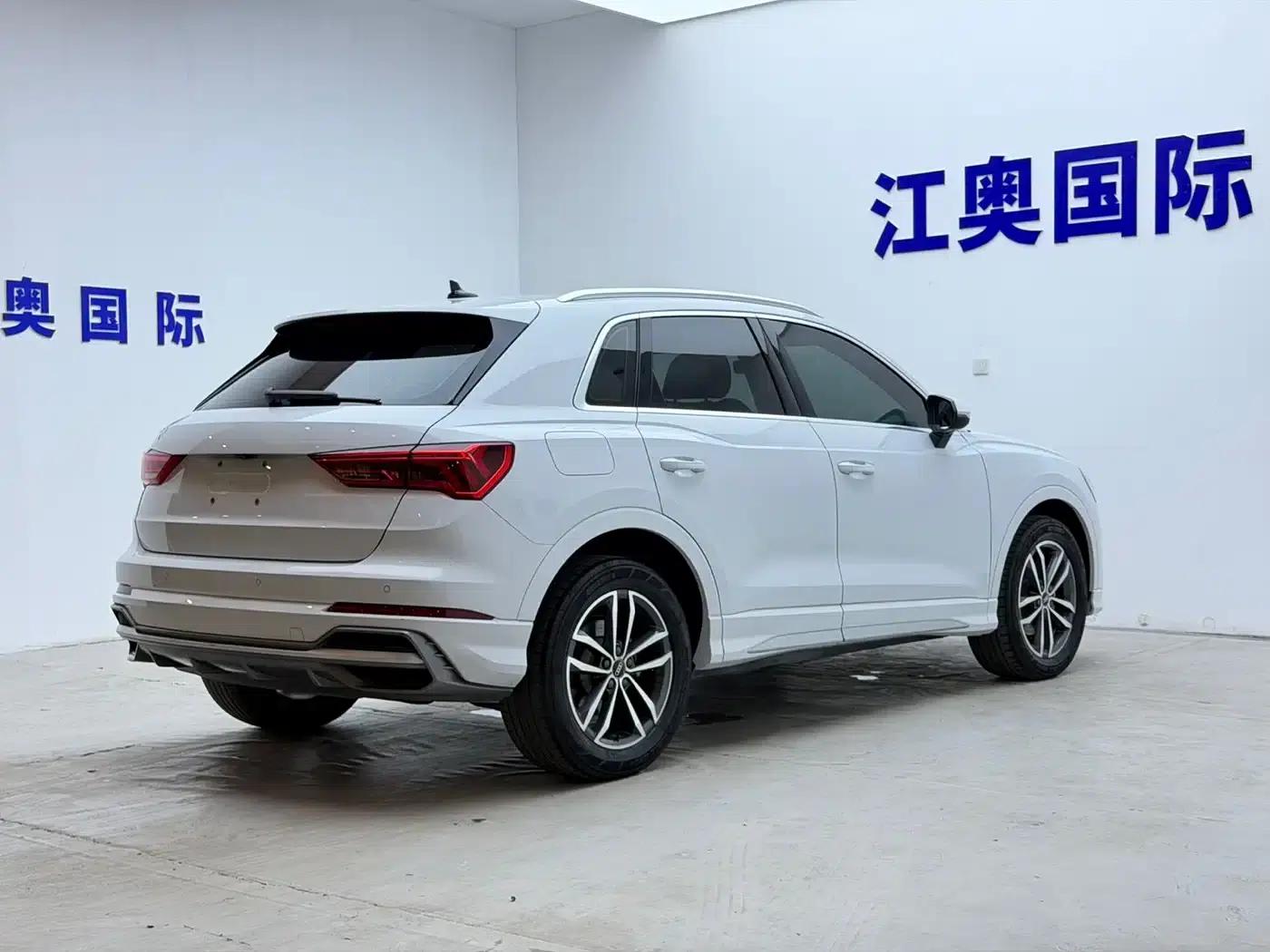 Audi Q3 2022 35 TFSI Progressive Dynamic — миниатюра 17