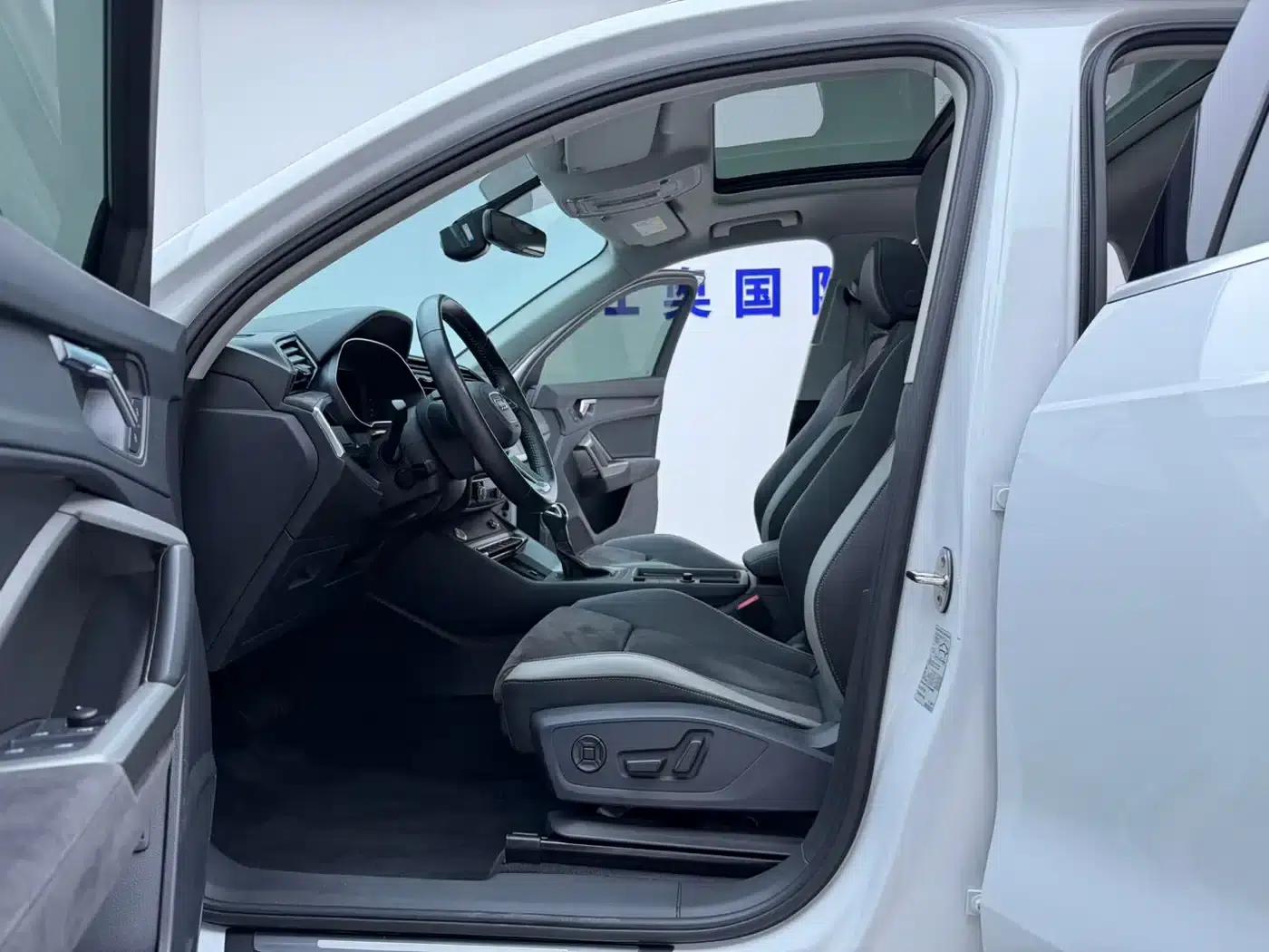 Audi Q3 2022 35 TFSI Progressive Dynamic — миниатюра 5