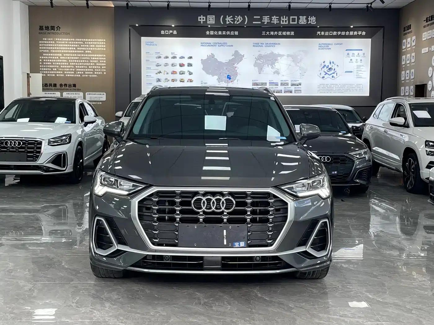 Audi Q3 2023 35 TFSI Fashion Dynamic (1.4T) — миниатюра 2