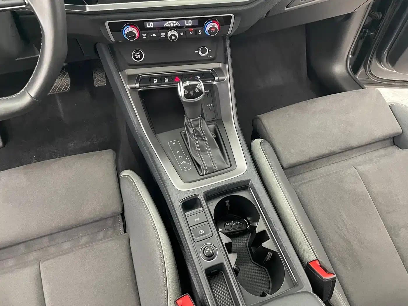 Audi Q3 2023 35 TFSI Fashion Dynamic (1.4T) — миниатюра 11