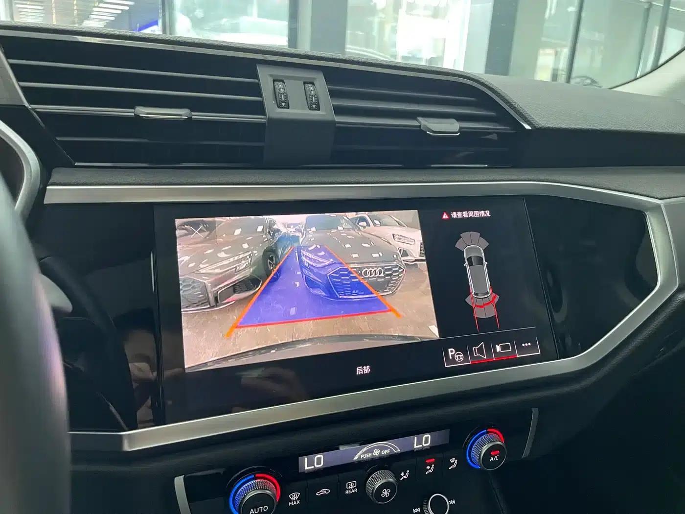 Audi Q3 2023 35 TFSI Fashion Dynamic (1.4T) — миниатюра 13