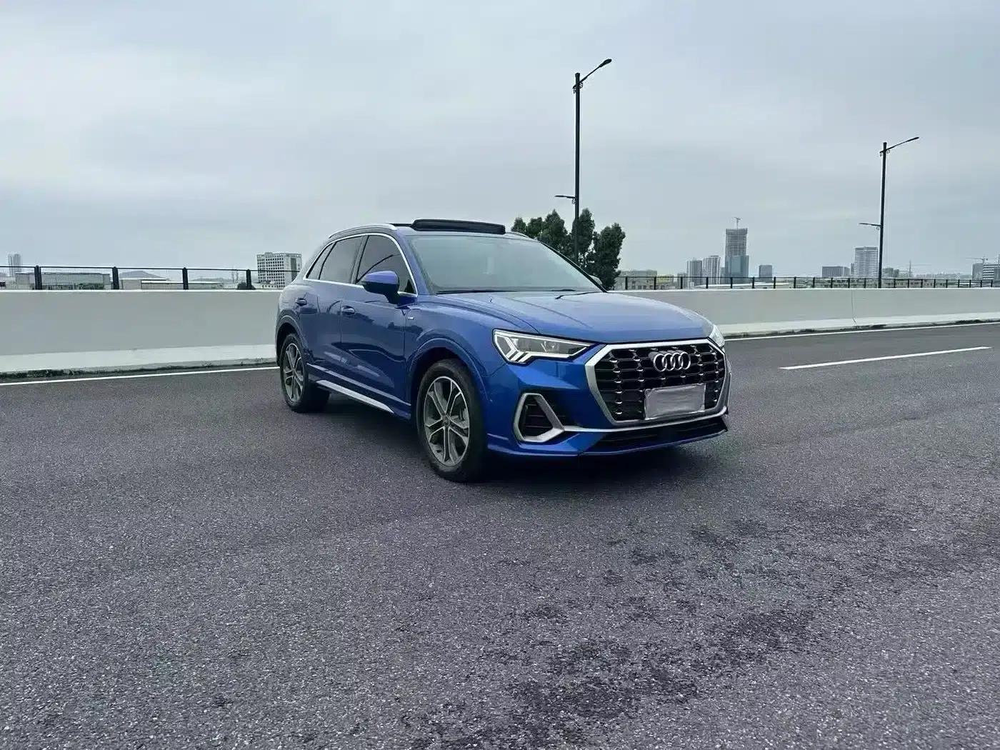 Audi Q3 2022 40 TFSI RS Package Sport Edition — миниатюра 3