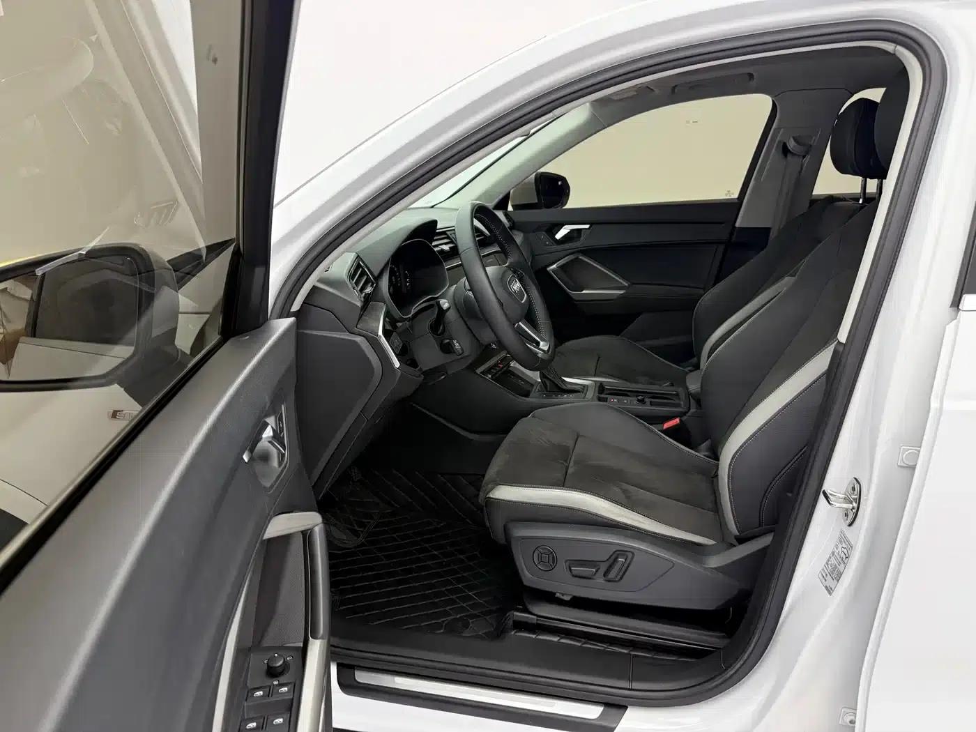 Audi Q3 2022 35 TFSI Progressive Dynamic — миниатюра 23