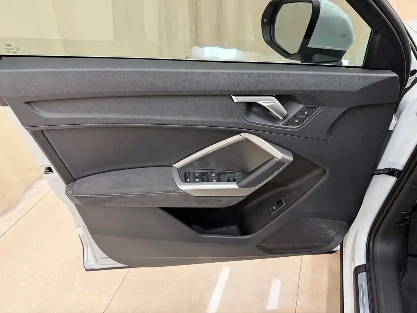 Audi Q3 2022 35 TFSI Fashion Dynamic Edition — миниатюра 7