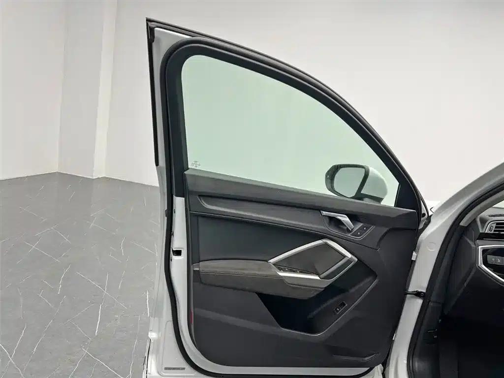 Audi Q3 2021 35 TFSI Progressive Dynamic — миниатюра 13