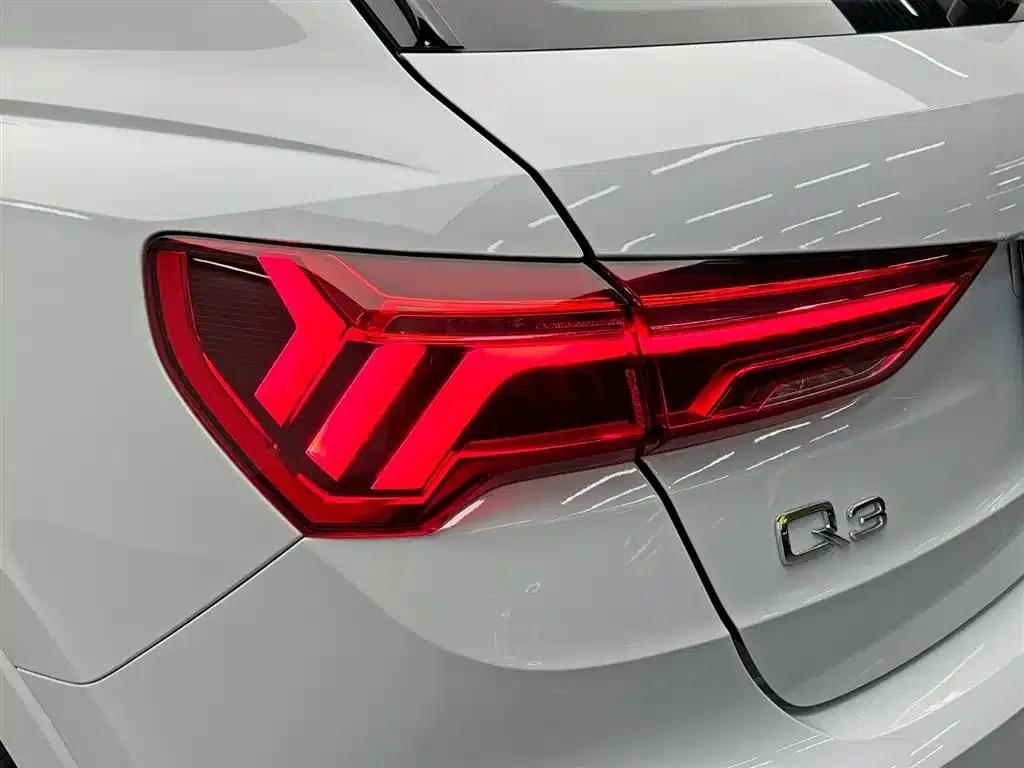Audi Q3 2021 35 TFSI Progressive Dynamic — миниатюра 10