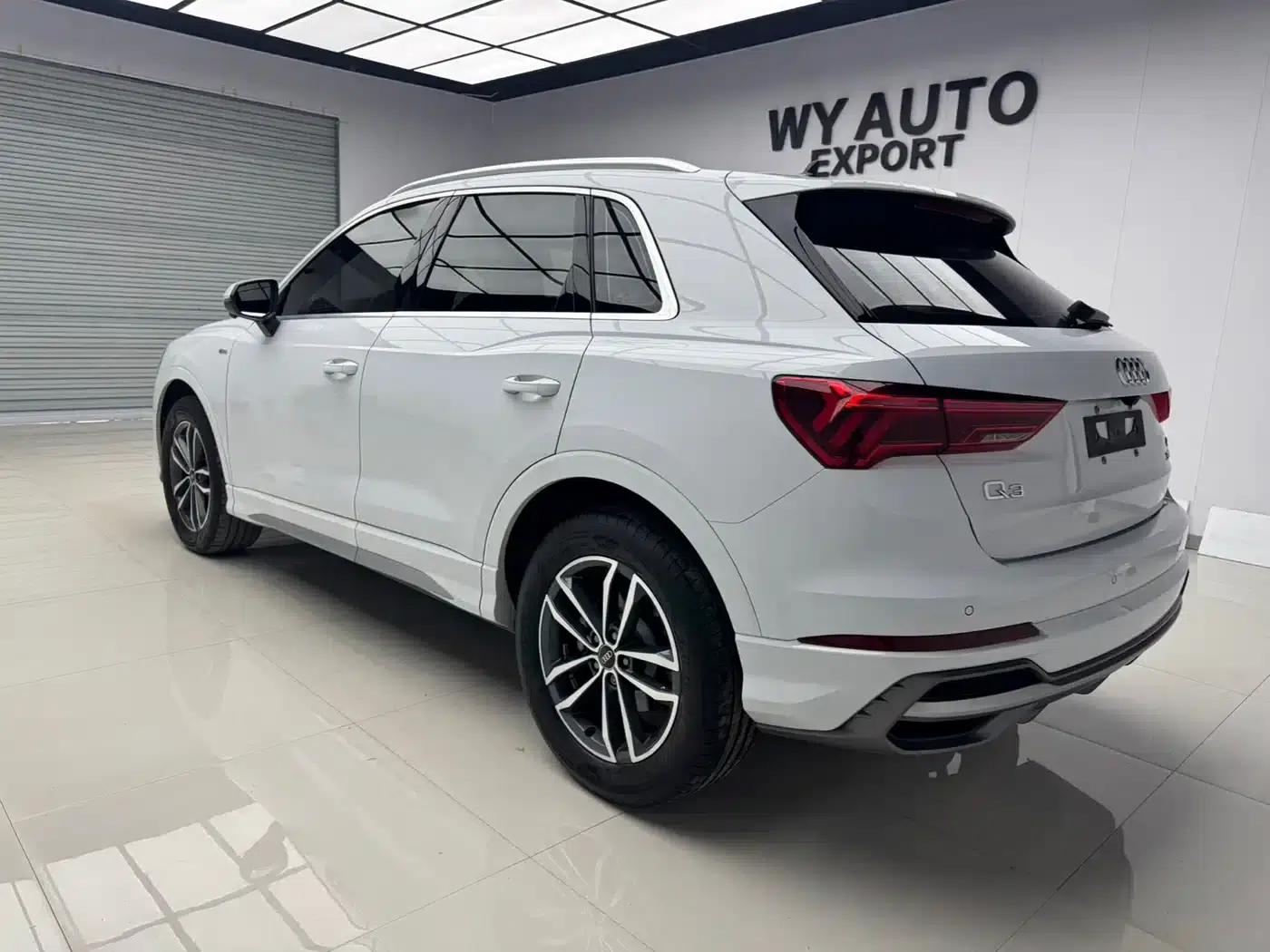 Audi Q3 2022 35 TFSI Progressive Dynamic — миниатюра 3