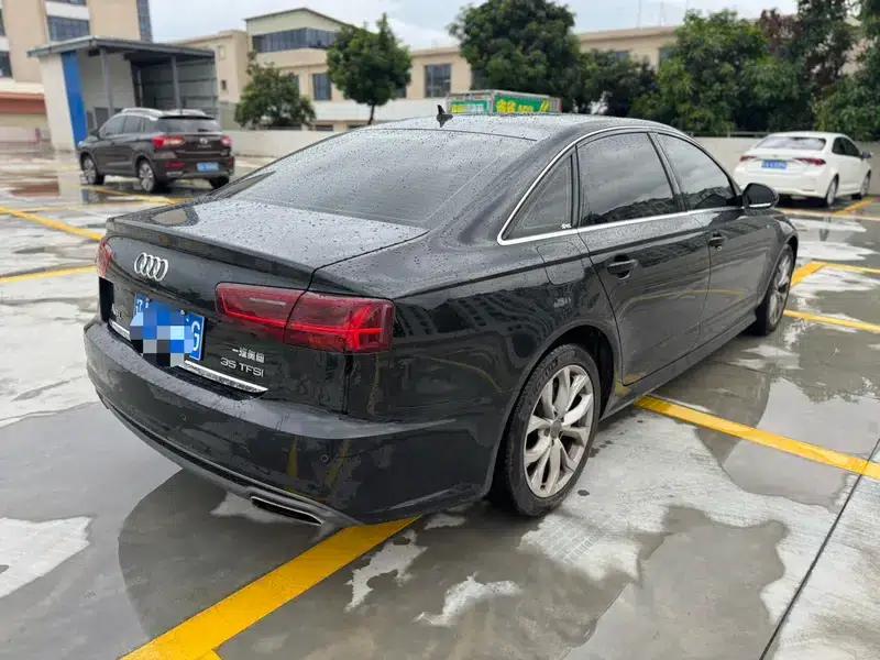 Audi A6L 2018 30th Anniversary Edition 35 TFSI Fashion Model — миниатюра 7