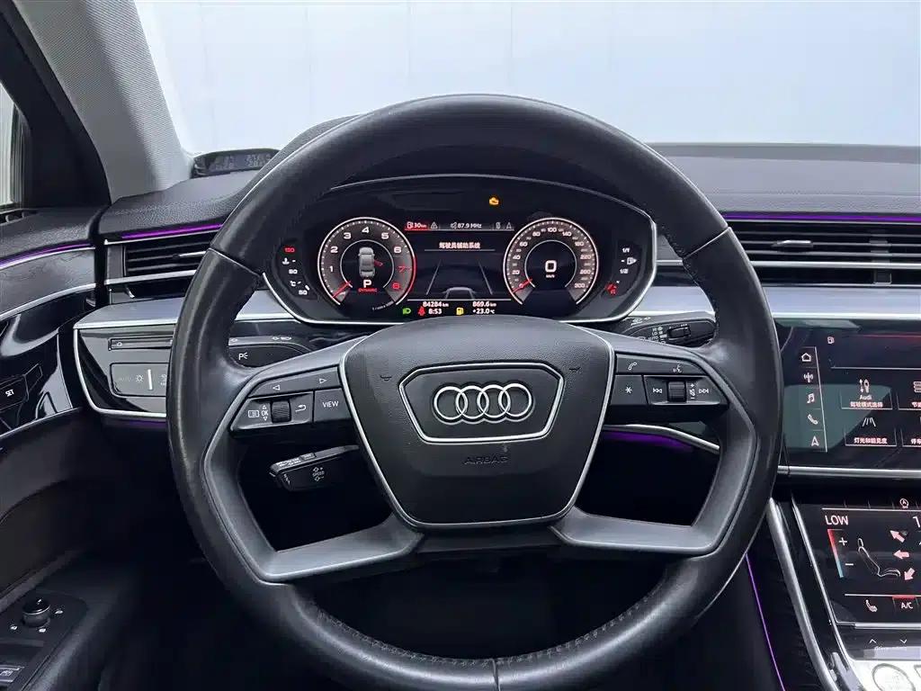 Audi A8 2019 Facelift Plus A8L 50 TFSI quattro Comfort — миниатюра 16