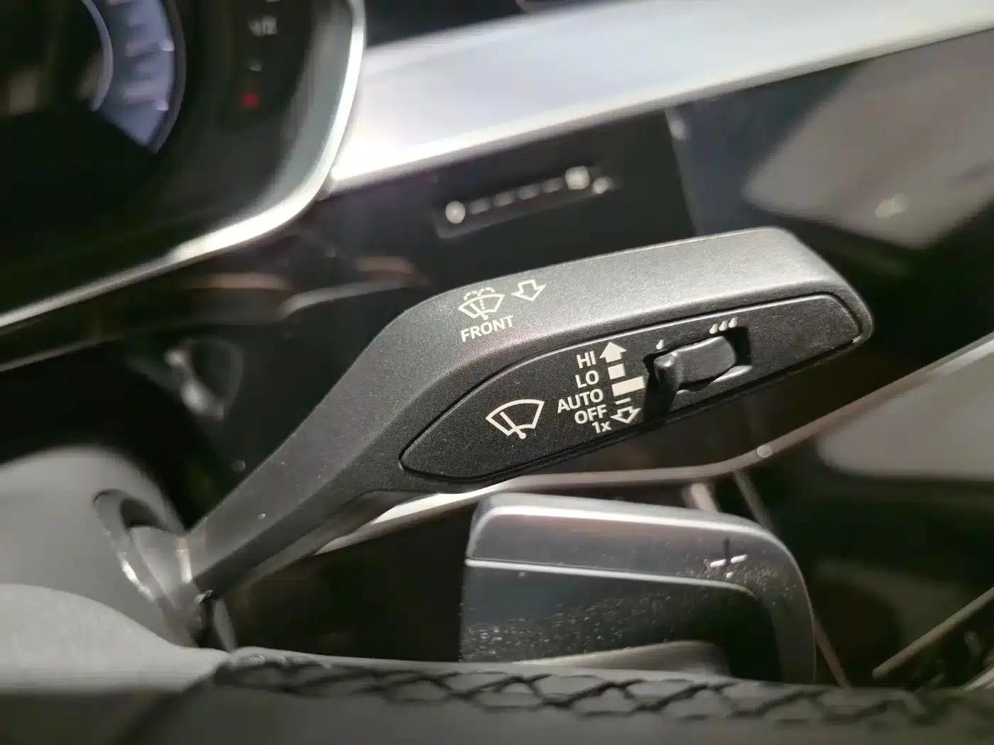 2024 Audi A8 A8L 50 TFSI quattro Premium Edition — миниатюра 15