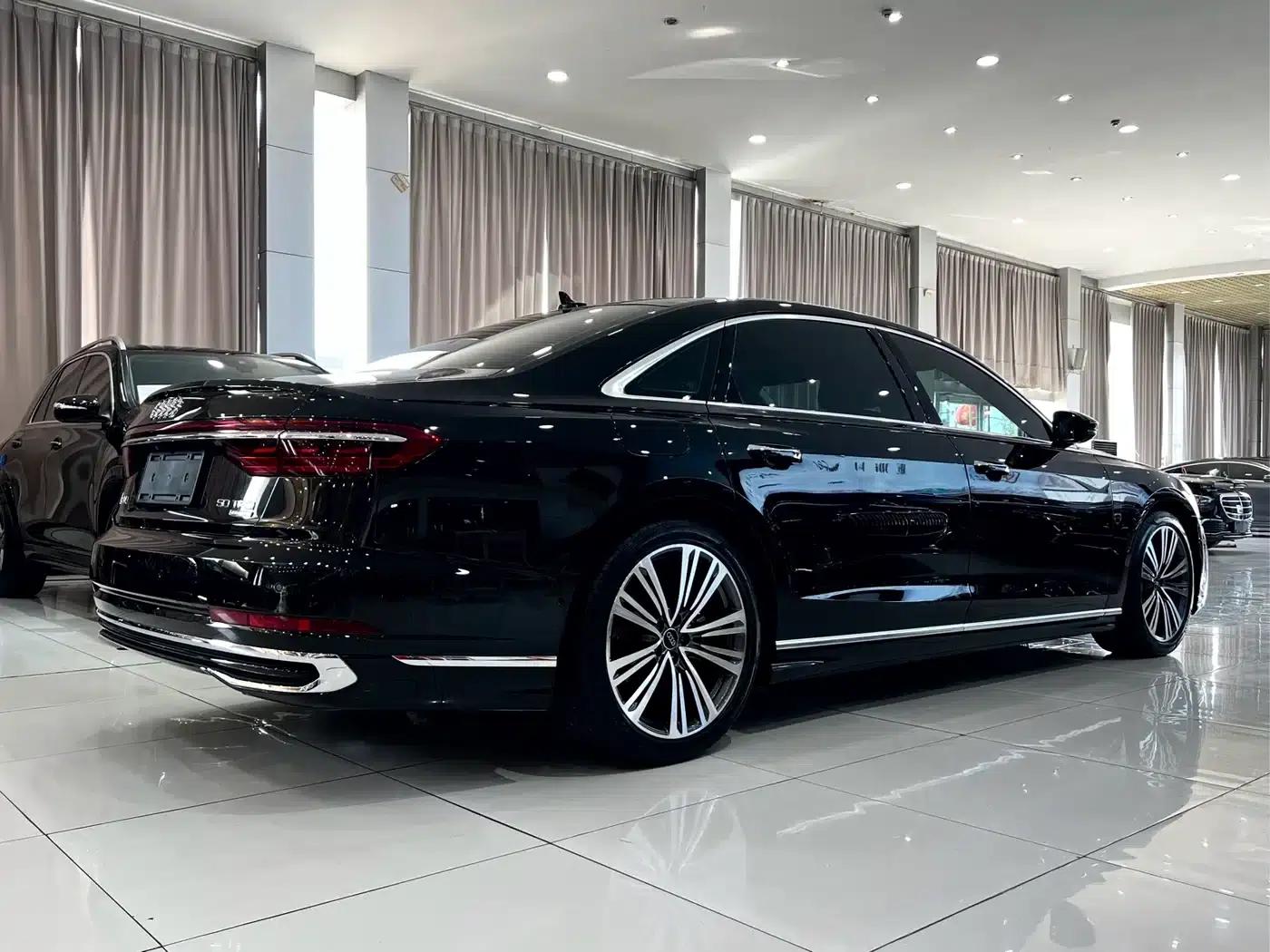 2024 Audi A8 A8L 50 TFSI quattro Premium Edition — миниатюра 3