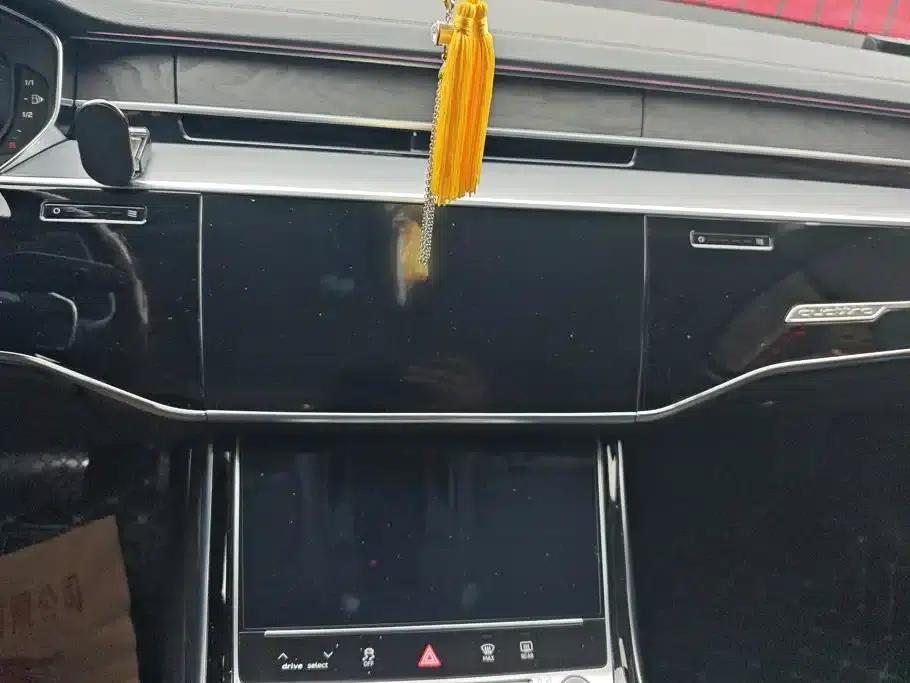 2023 Audi A8 A8L 45 TFSI quattro Luxury — миниатюра 13