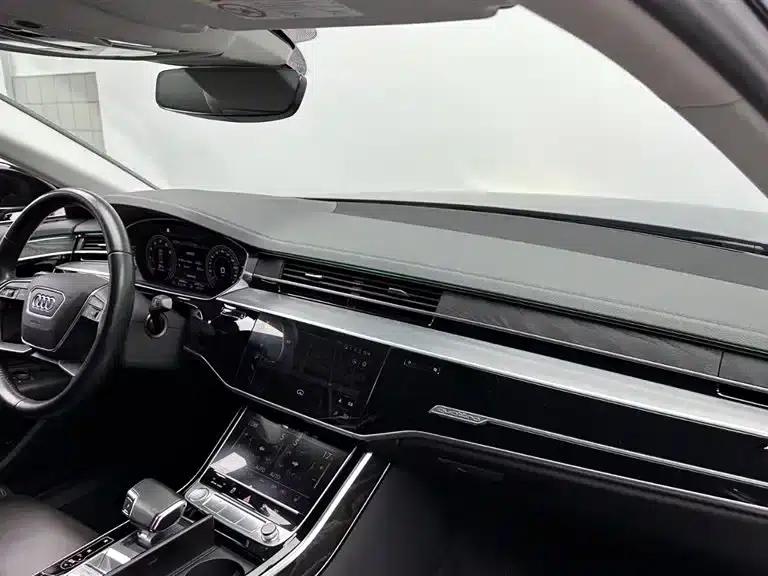 2019 Audi A8 A8L 50 TFSI quattro Comfort — миниатюра 11