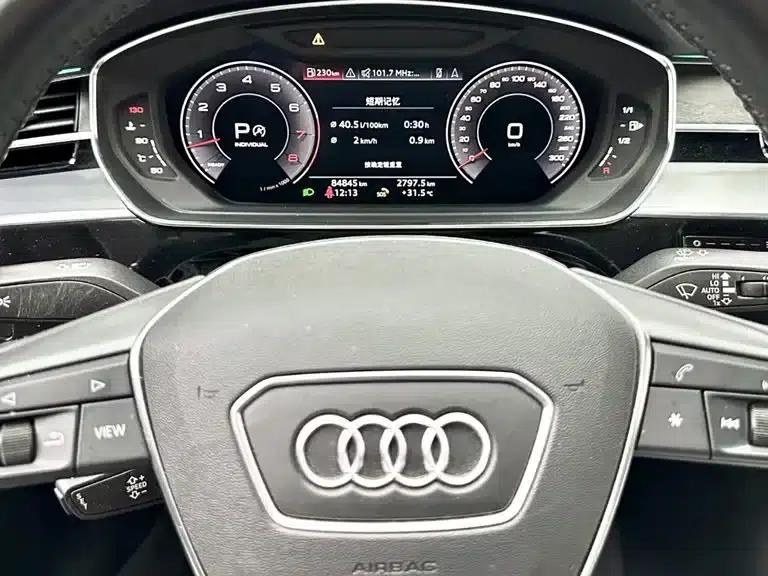 2019 Audi A8 A8L 50 TFSI quattro Comfort — миниатюра 13