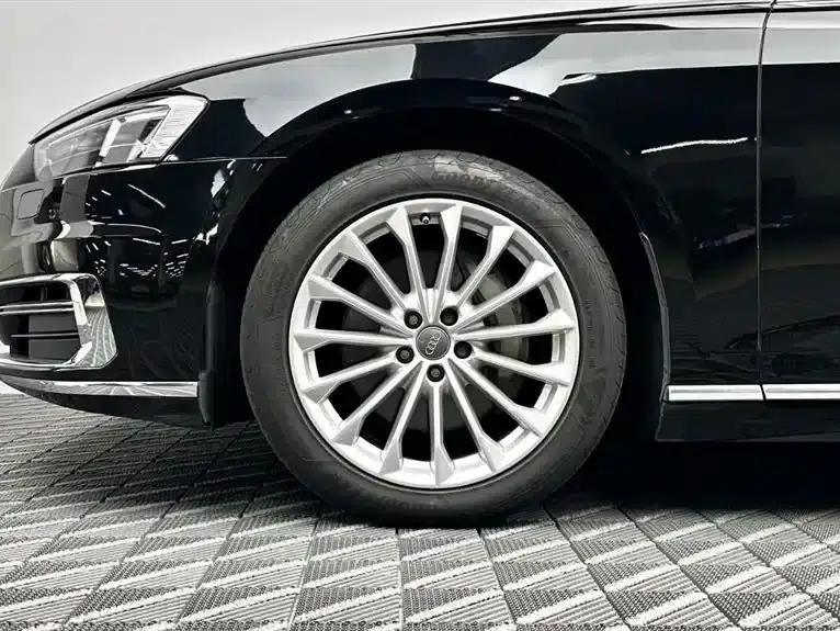 2019 Audi A8 A8L 50 TFSI quattro Comfort — миниатюра 7