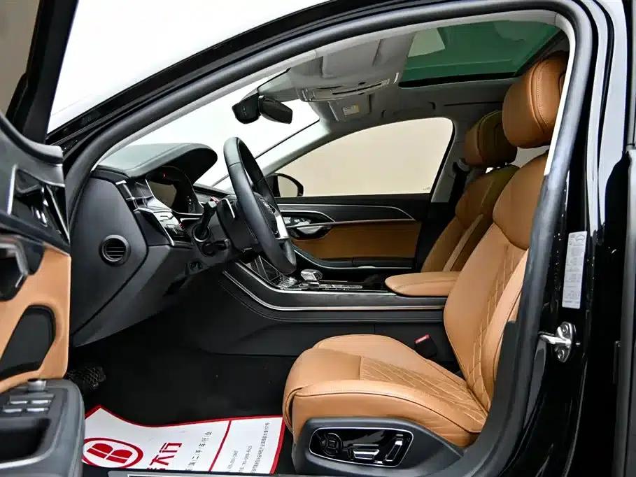 2024 Audi A8 A8L 50 TFSI quattro Premium Edition — миниатюра 4