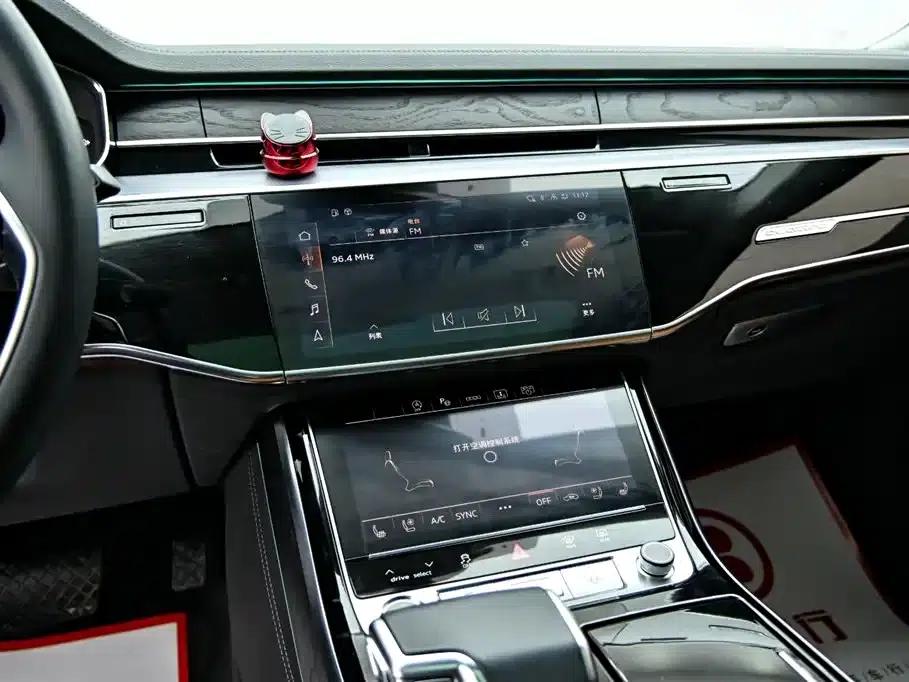 2024 Audi A8 A8L 50 TFSI quattro Premium Edition — миниатюра 8