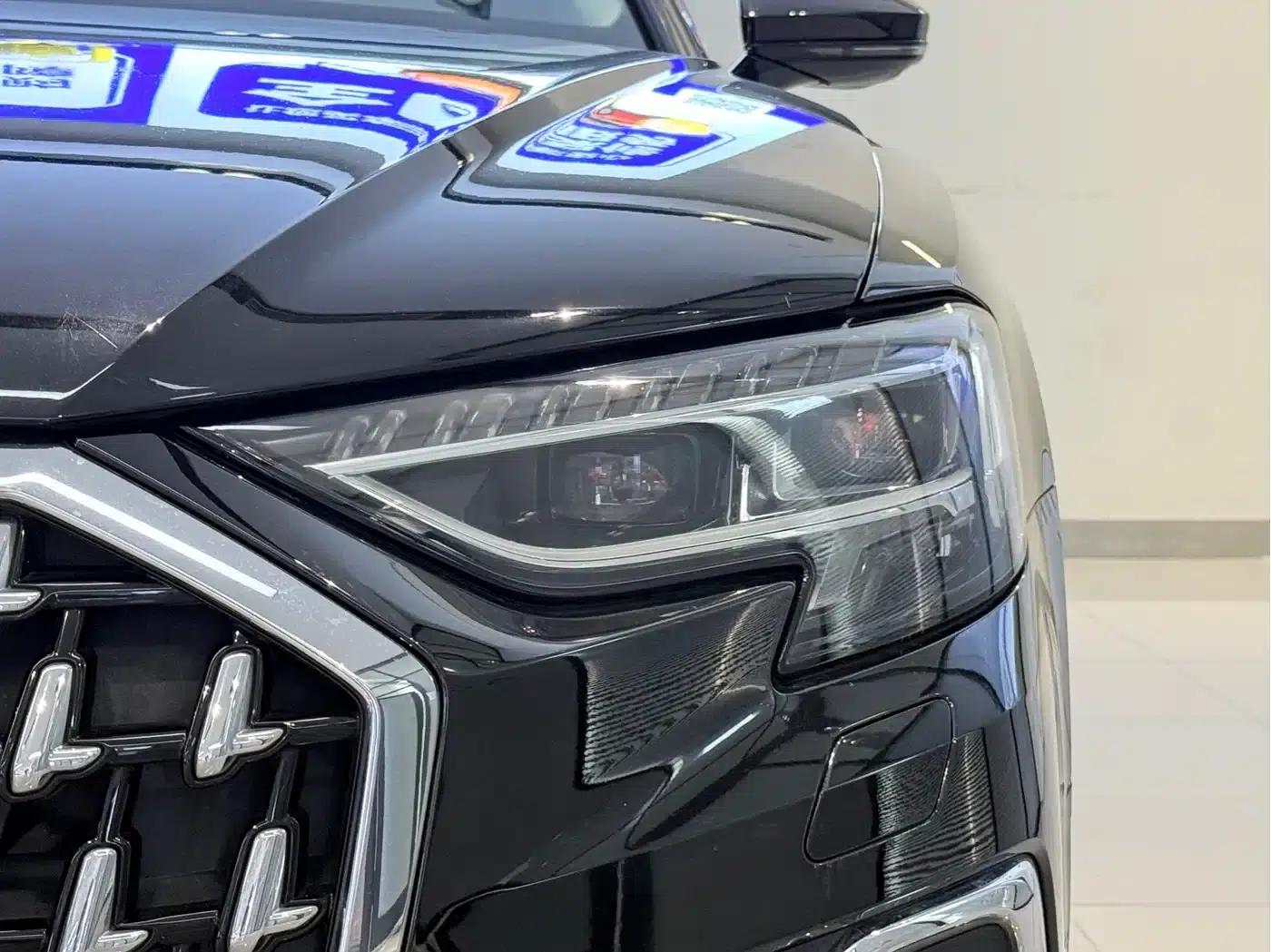2023 Audi A8 A8L 50 TFSI quattro Premium — миниатюра 4