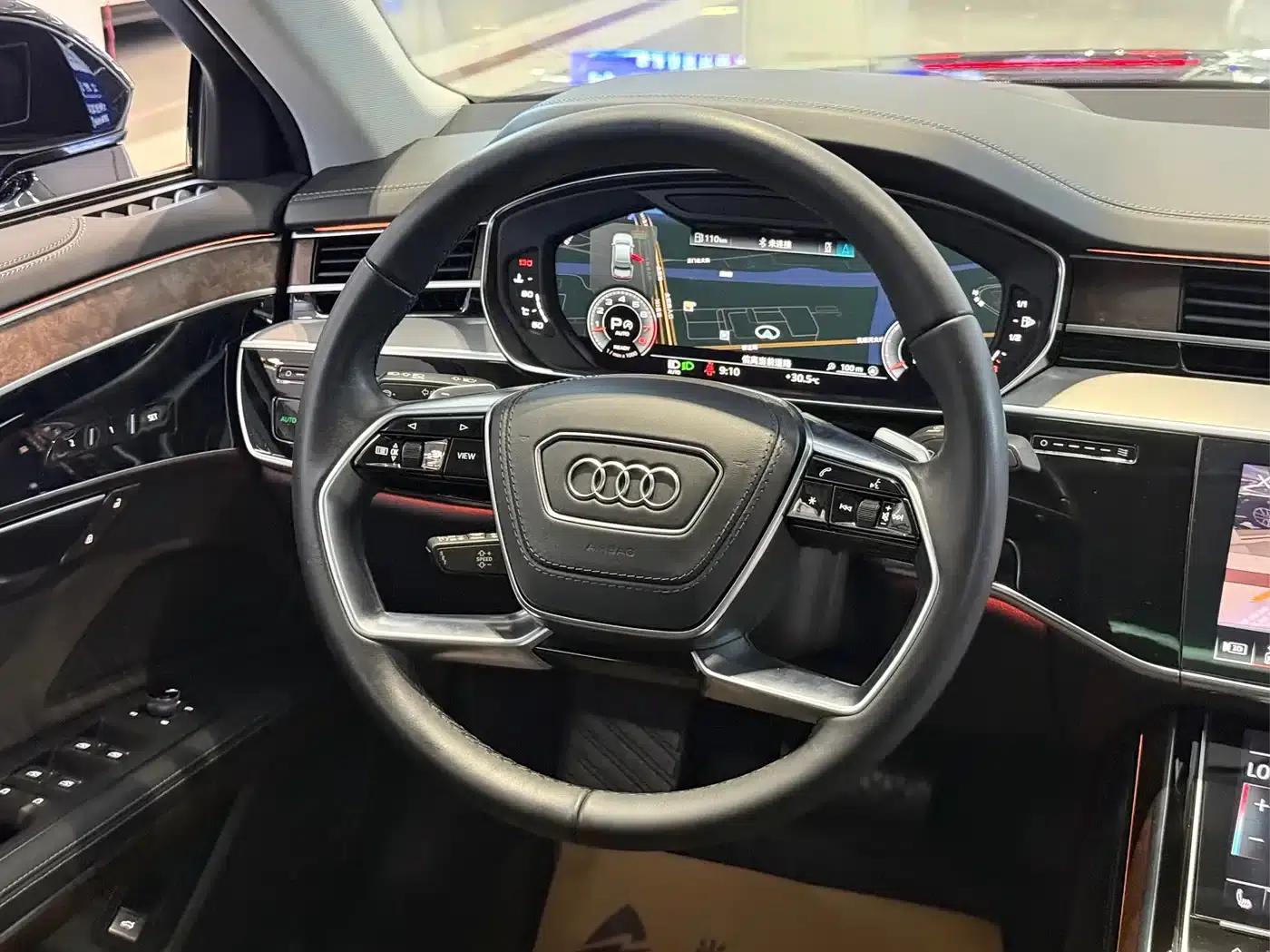 2023 Audi A8 A8L 50 TFSI quattro Premium — миниатюра 5