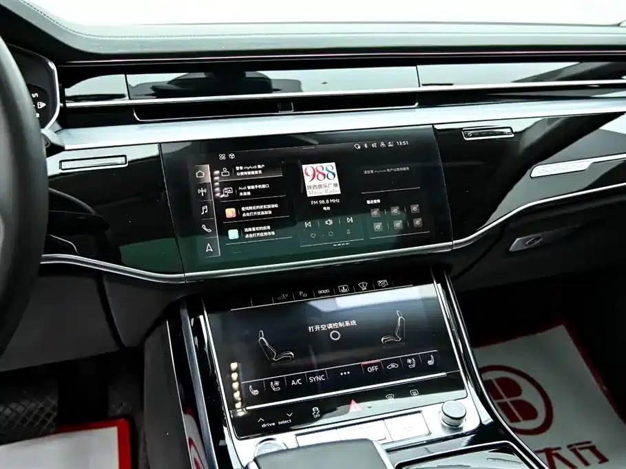 Audi A8 PHEV 2022 A8L 60 TFSIe quattro Collector's Edition — миниатюра 17