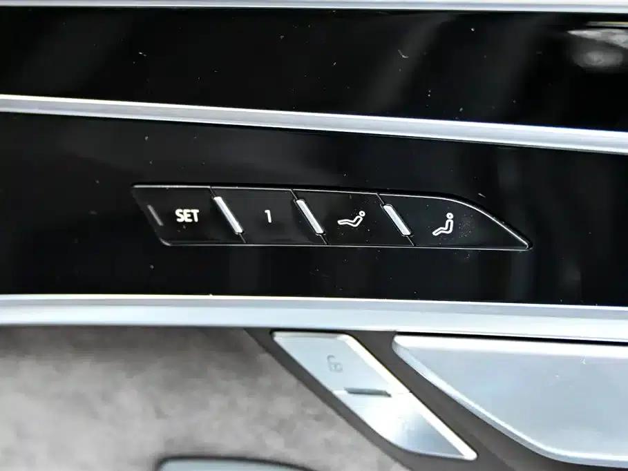 Audi A8 PHEV 2022 A8L 60 TFSIe quattro Collector's Edition — миниатюра 28