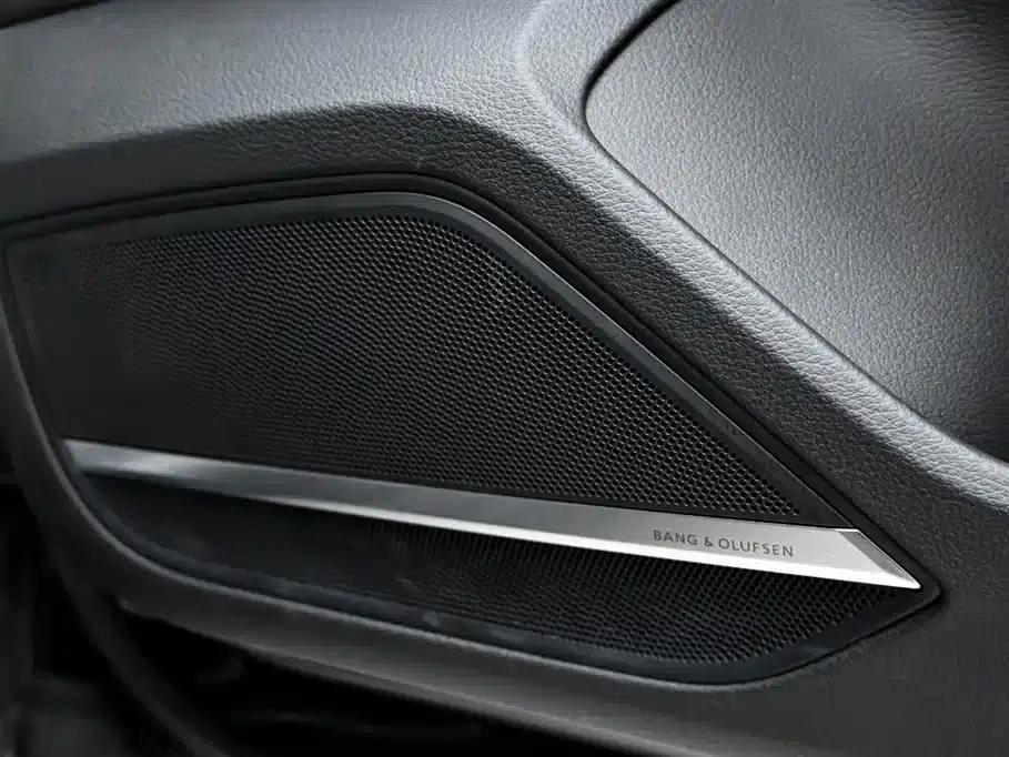 Audi A8 PHEV 2022 A8L 60 TFSIe quattro Collector's Edition — миниатюра 30