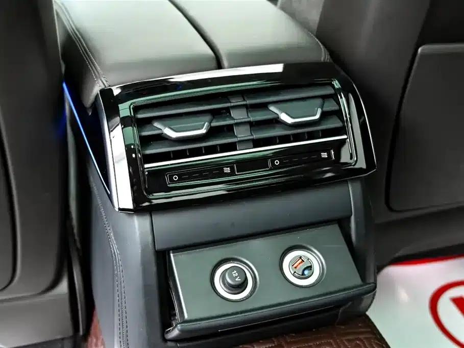 Audi A8 PHEV 2022 A8L 60 TFSIe quattro Collector's Edition — миниатюра 36