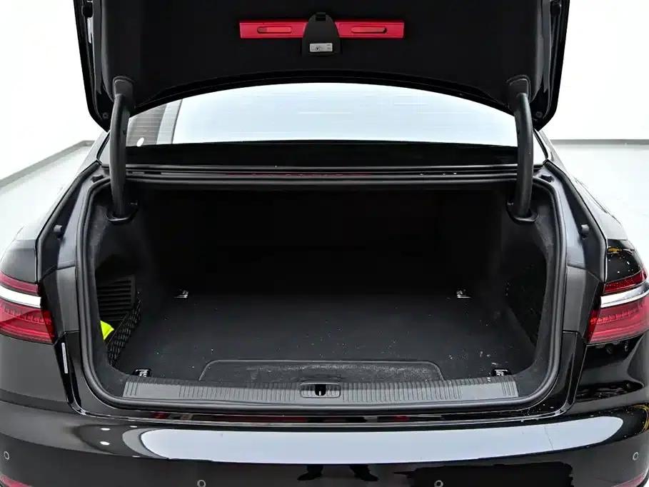 Audi A8 PHEV 2022 A8L 60 TFSIe quattro Collector's Edition — миниатюра 37