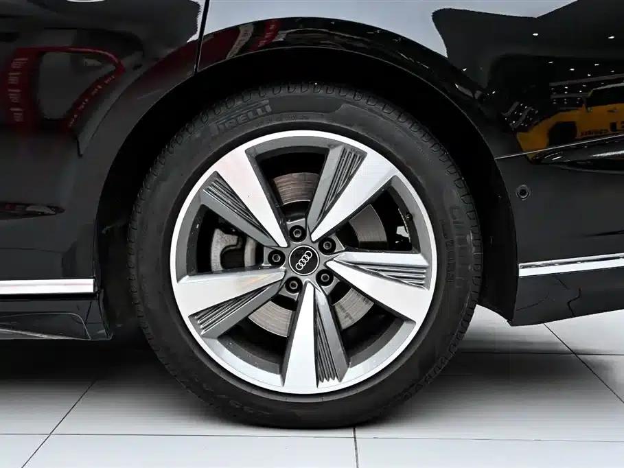 Audi A8 PHEV 2022 A8L 60 TFSIe quattro Collector's Edition — миниатюра 38