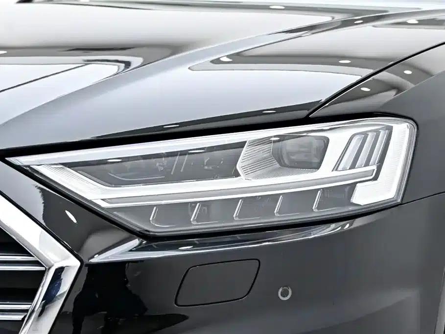 Audi A8 PHEV 2022 A8L 60 TFSIe quattro Collector's Edition — миниатюра 10