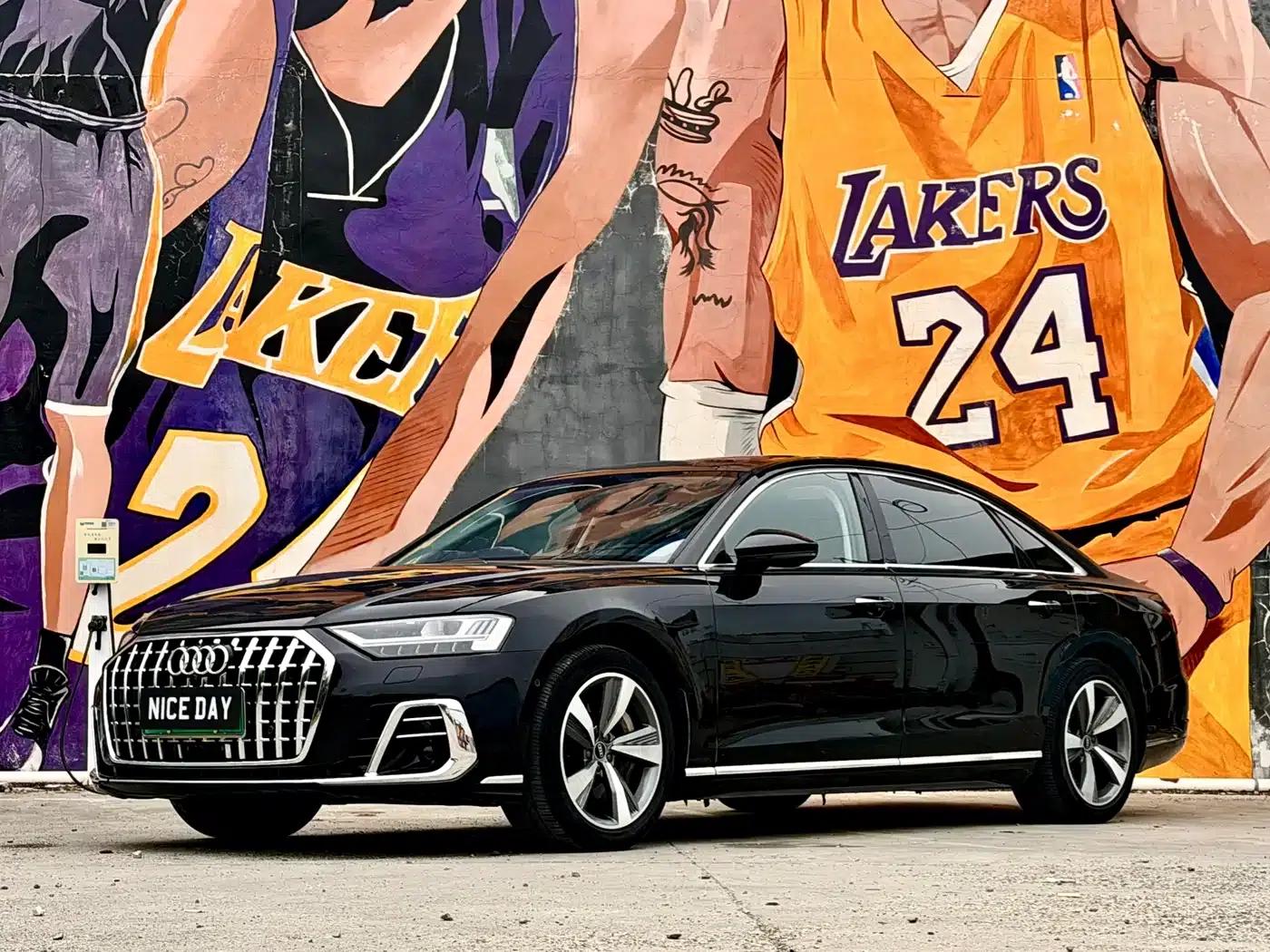 Audi A8 PHEV 2022 A8L 60 TFSIe quattro Collector's Edition — миниатюра 1