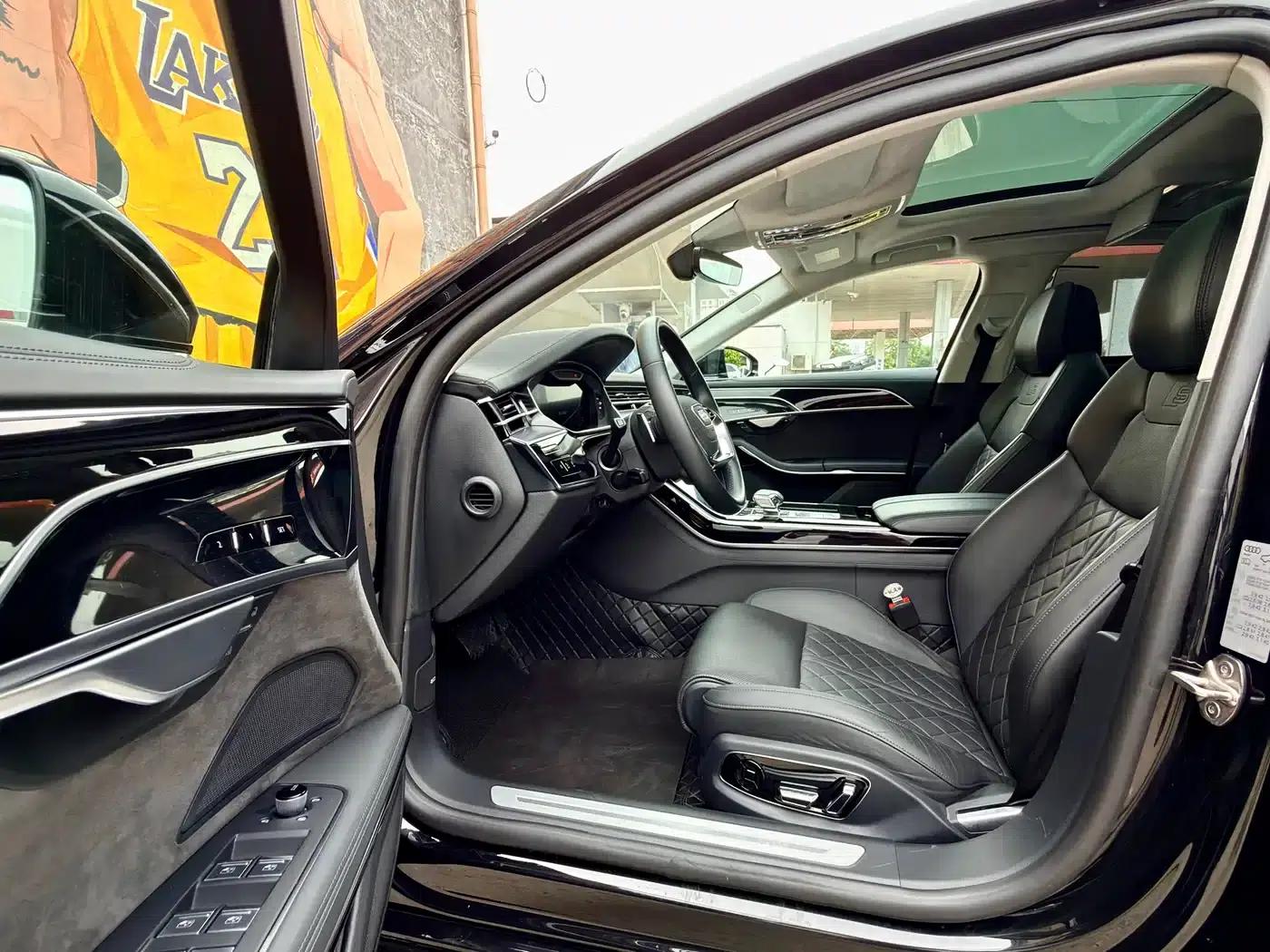 Audi A8 PHEV 2022 A8L 60 TFSIe quattro Collector's Edition — миниатюра 9