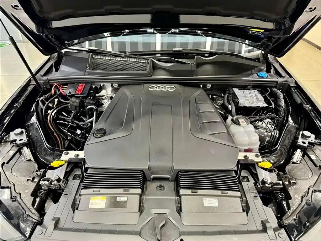 Audi Q7 2023 45 TFSI quattro S line Sport — миниатюра 11