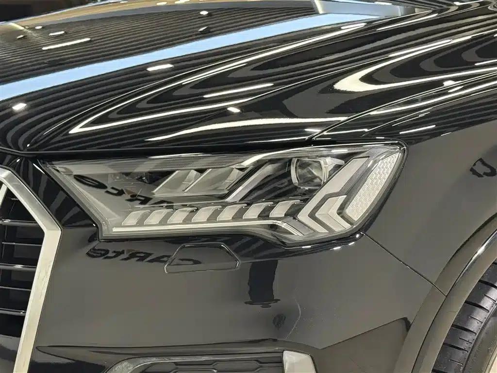Audi Q7 2023 45 TFSI quattro S line Sport — миниатюра 8