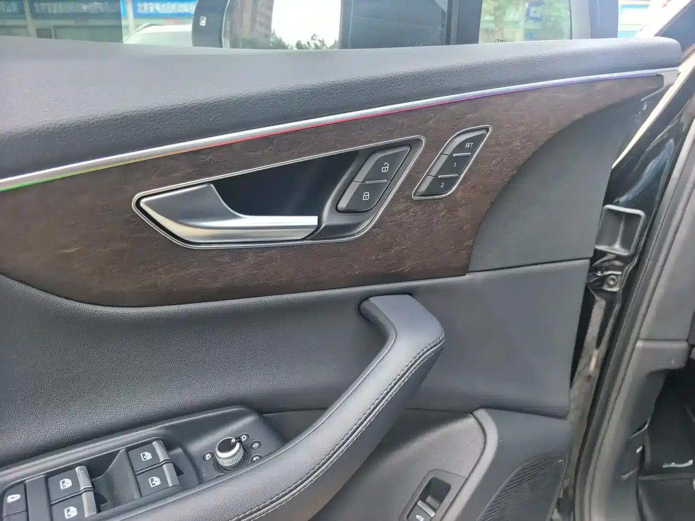 Audi Q7 2023 55 TFSI quattro S line Sport — миниатюра 8